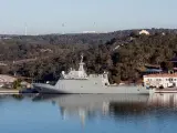 El buque de la Armada Española "Meteoro" ha hecho escala en el puerto de Mahón antes de sumarse a la flota de la OTAN en el Mar Negro desplegada con motivo del conflicto entre Rusia y Ucrania.