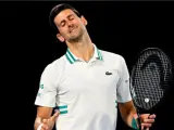 Nadal 'obliga' a Djokovic a vacunarse