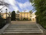 Palau de Pedralbes y jardines del recinto barcelon&eacute;s.