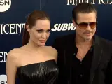 Brad Pitt demanda a Angelina Jolie y la acusa de "infligirle daño gratuito"