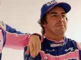 Fernando Alonso con los nuevos colores de Alpine