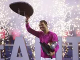 Rafa Nadal celebra su título en Acapulco.