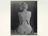 Imagen de 'Le Violon d'Ingres', la famosa obra de Emmanuel Radnitzky (Man Ray).