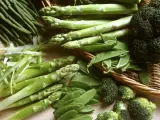 Brócoli y otras verduras de temporada.