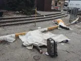 Dos cuerpos de civiles ucranianos yacen en las calles de Irpin.