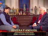 El Padre Ángel charla con Fran Rivera.