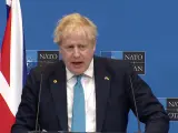 Johnson avisa a Putin de consecuencias "catastróficas" si utiliza armas químicas en Ucrania