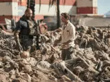 Zack Snyder, con Dave Bautista en el rodaje de Ejército de los muertos