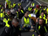 Transportistas vuelven a cortar la ronda litoral en Barcelona
