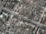 Edificios destruidos por los bombardeos en la ciudad ucraniana de Mariúpol, en una imagen de satélite tomada el 29 de marzo de 2022.