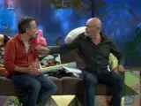 Joaquín González golpea a Daniel Guzmán, en 'La Resistencia'