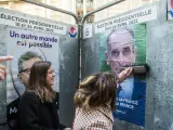 Dos carteles electorales, en Francia.