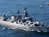 El crucero de misiles 'Moskva', buque insignia de la Flota rusa del Mar Negro, en una imagen de archivo.