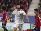 Marco Asensio celebra su gol en el Osasuna - Real Madrid