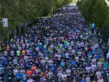 Varias personas corren durante la 44ª edición del Rock ‘n’ Roll Maratón de Madrid 2022.