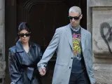 Kourtney Kardashian y su marido, Travis Barker, han protagonizado un romántico paseo por las calles de Milán.