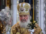 Así es el patriarca Kiril, líder de la Iglesia Ortodoxa Rusa que ve a Putin como un "milagro de Dios"