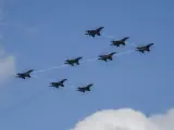 Unos cazas rusos vuelan sobre el cielo de Mosc&uacute; formando una Z, s&iacute;mbolo de las tropas de Putin en su campa&ntilde;a militar en Ucrania.