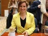 La portavoz de Más Madrid en la Asamblea de Madrid, Mónica García, posa en una sesión plenaria en la Asamblea de Madrid, a 21 de abril de 2022, en Madrid.