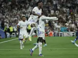 Mendy y Vinicius celebrando el gol del Madrid