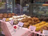 Las pastelerías madrileñas se llenan de rosquillas de San Isidro