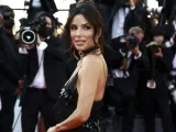 Eva Longoria posa en la alfombra roja del Festival de Cannes 2022