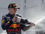 Verstappen celebra su victoria en el GP de España