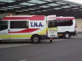 Archivo - Arxiu - Ambulància TNA en la porta de l'hospital La Fe de València