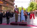 Los Reyes asisten al desfile por el Día de las Fuerzas Armadas en Huesca