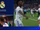 Momento en el que un aficionado besa a Marcelo tras ganar la Champions League.