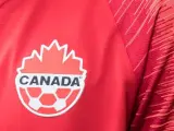 Imagen de la camiseta de la selección canadiense de fútbol.