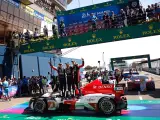 Buemi, Hartley y Hirakawa celebran la victoria de las 24 horas de Le Mans