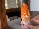 Helado de chile de una heladería de Japón.