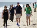 El presidente de Estados Unidos ha paseado junto a su familia por Rehoboth Beach, en Delaware.