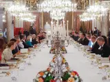 El rey Felipe VI, durante su discurso en el Comedor de Gala del Palacio Real, durante la cena que los reyes ofrecieron a los jefes de Estado yde Gobierno que participan en la cumbre de la OTAN en Madrid.