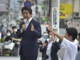 El ex primer ministro japon&eacute;s, Shinzo Abe, en un momento de su discurso durante el mitin en la ciudad de Nara, donde fue tiroteo.