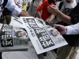La prensa japonesa informa del asesinato del ex primer ministro nipón Shinzo Abe.
