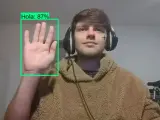 Un estudiante de 20 años crea un proyecto de inteligencia artificial que traduce lengua de señas