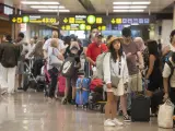 Aspecto de la Terminal 2 del aeropuerto de El Prat-Barcelona este martes por huelga de tripulantes de cabina de Ryanair.