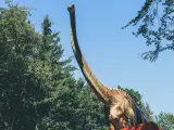 Imagen de archivo de la estatua de un dinosaurio.