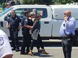 La congresista demócrata Alexandria Ocasio-Cortez es arrestada durante una protesta frente al Tribunal Supremo de Estados Unidos en favor del derecho a abortar.