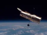 Hubble se lanzó en 1990 y todavía sigue operativo.