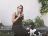 Cómo enseñar un sentado a un perro