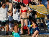 La famosa cantante ha estado en las playas de Mallorca, pero no ha estado de vacaciones, ya que se encuentra inmersa en la grabación de un nuevo videoclip.