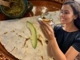 Tlayudas, las super-tortillas de maíz típicas de la cocina oaxaqueña