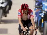 Evenepoel entrando a meta en la novena etapa de La Vuelta