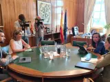 La vicepresidenta tercera, Teresa Ribera, y la presidenta de Redeia, Beatriz Corredor, el lunes pasado en el Ministerio de Transición Ecológica.