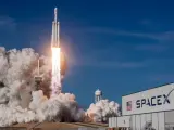 La NASA ha contratado esta semana los servicios de SpaceX para 5 viajes más a la EEI.