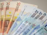 El euro cae a mínimos de 20 años al perder el cambio de 0,99 dólares