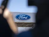 Archivo - Logo en la fàbrica de Ford Almussafes